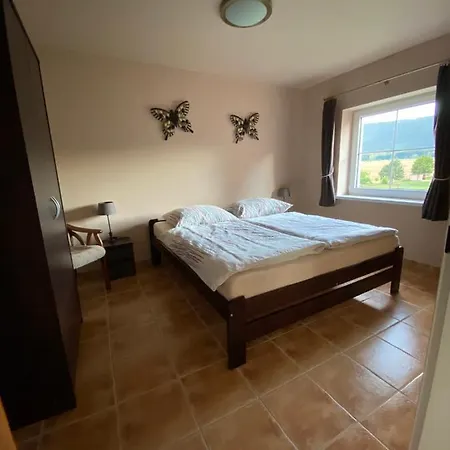 Nyaraló Domecek S Vyhledem